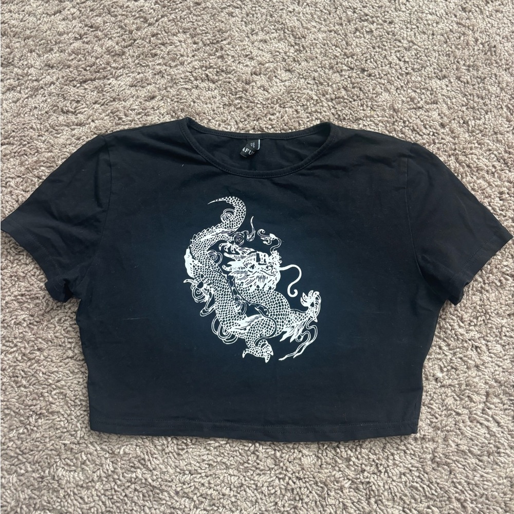 🌸4 for $10🌸 Black Crop Top with White Dragon Design
